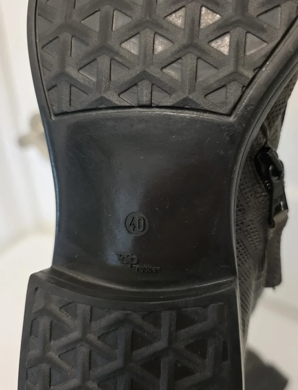 Miz Mooz Charcoal Grey Leather  Buckle Ankle Accent Zip Boots Size 40/9, Biker,